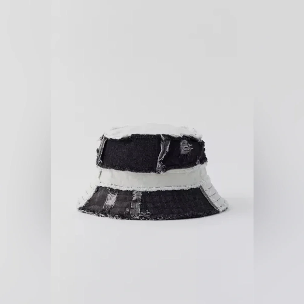 Urban Outfitters BDG Patchwork Raw Edge Denim Bucket Hat Black White OS NEW